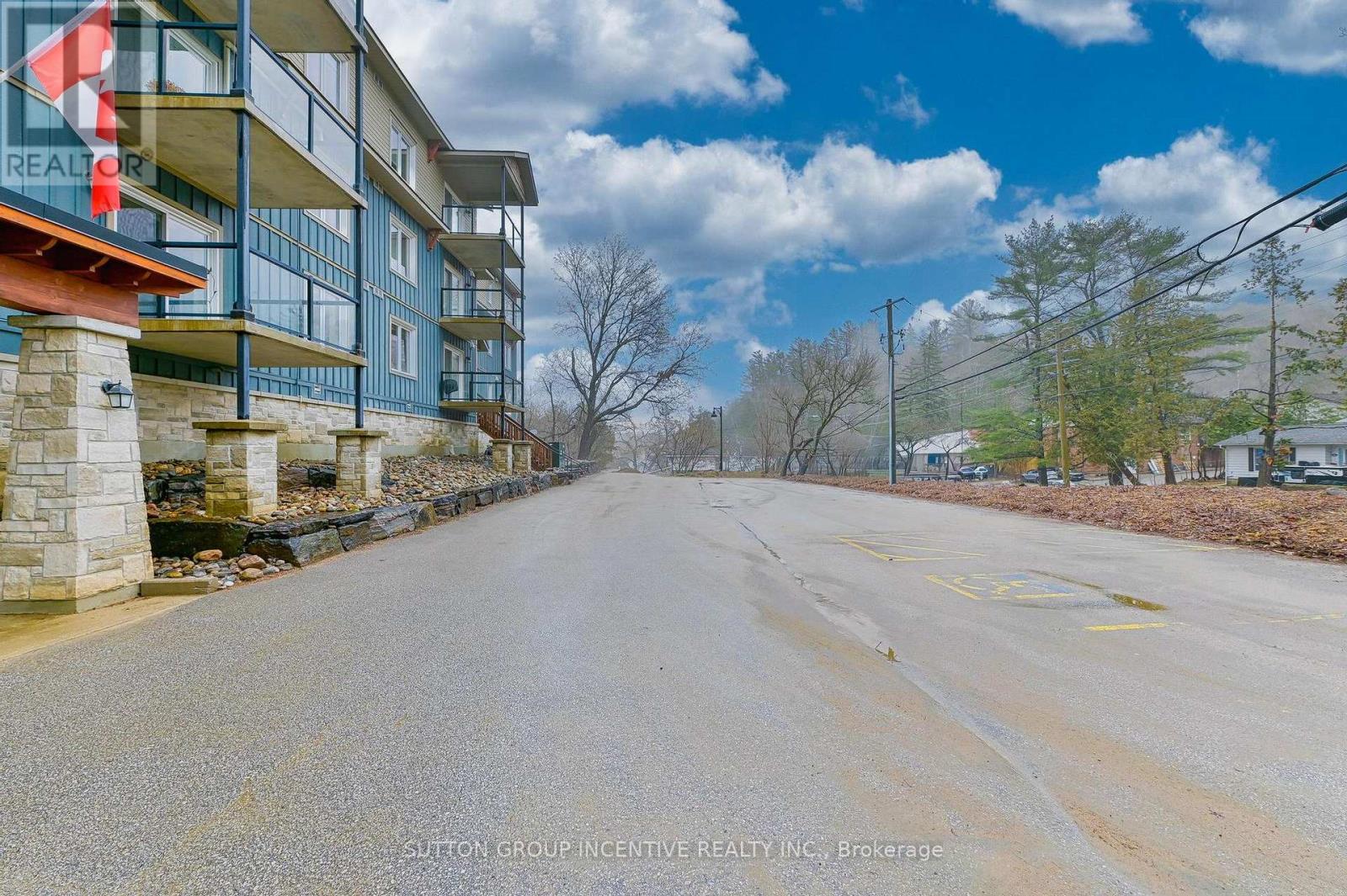 307 - 4 Lake Avenue, Dysart Et Al, Ontario  K0M 1S0 - Photo 4 - X13008172