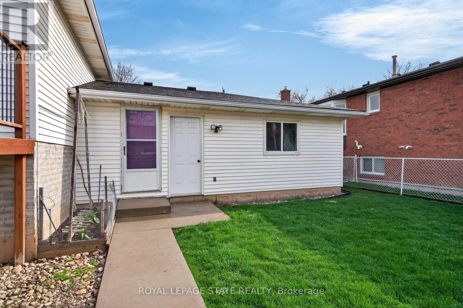 328 Maccrae Drive, Haldimand, Ontario  N3W 1K6 - Photo 42 - X13008310