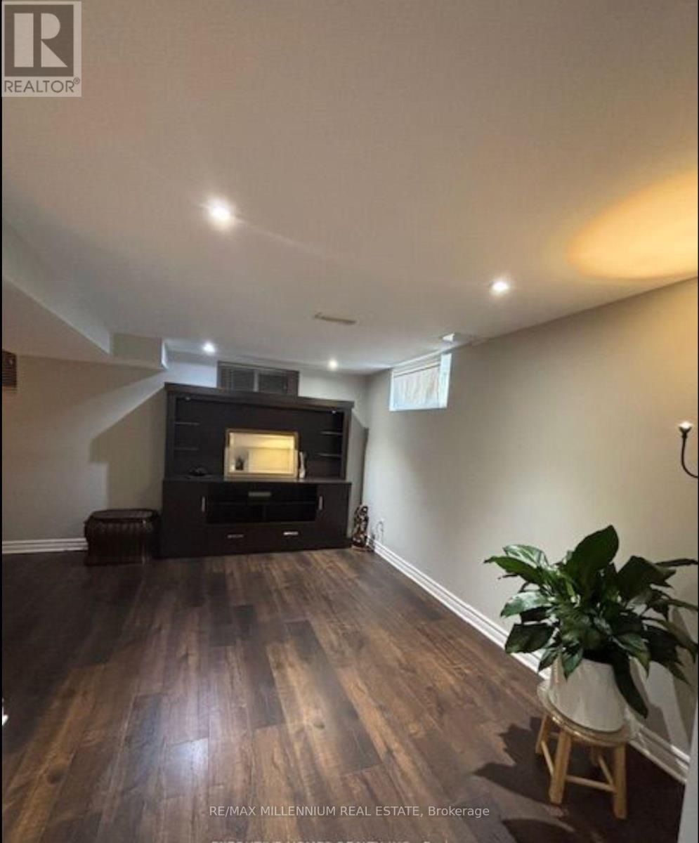 Bsmt - 1341 Freeport Drive, Mississauga, Ontario  L5C 1S5 - Photo 4 - W13008026