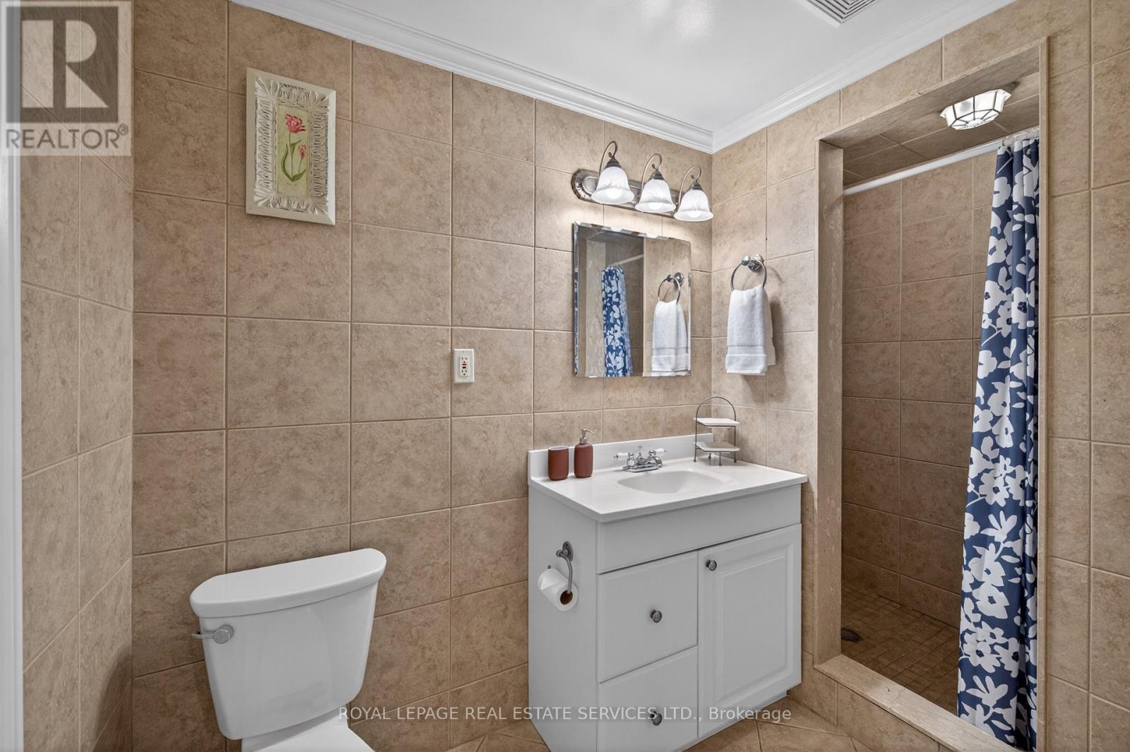 141 Oakdale Drive, Oakville, Ontario  L6H 1J4 - Photo 36 - W12983852