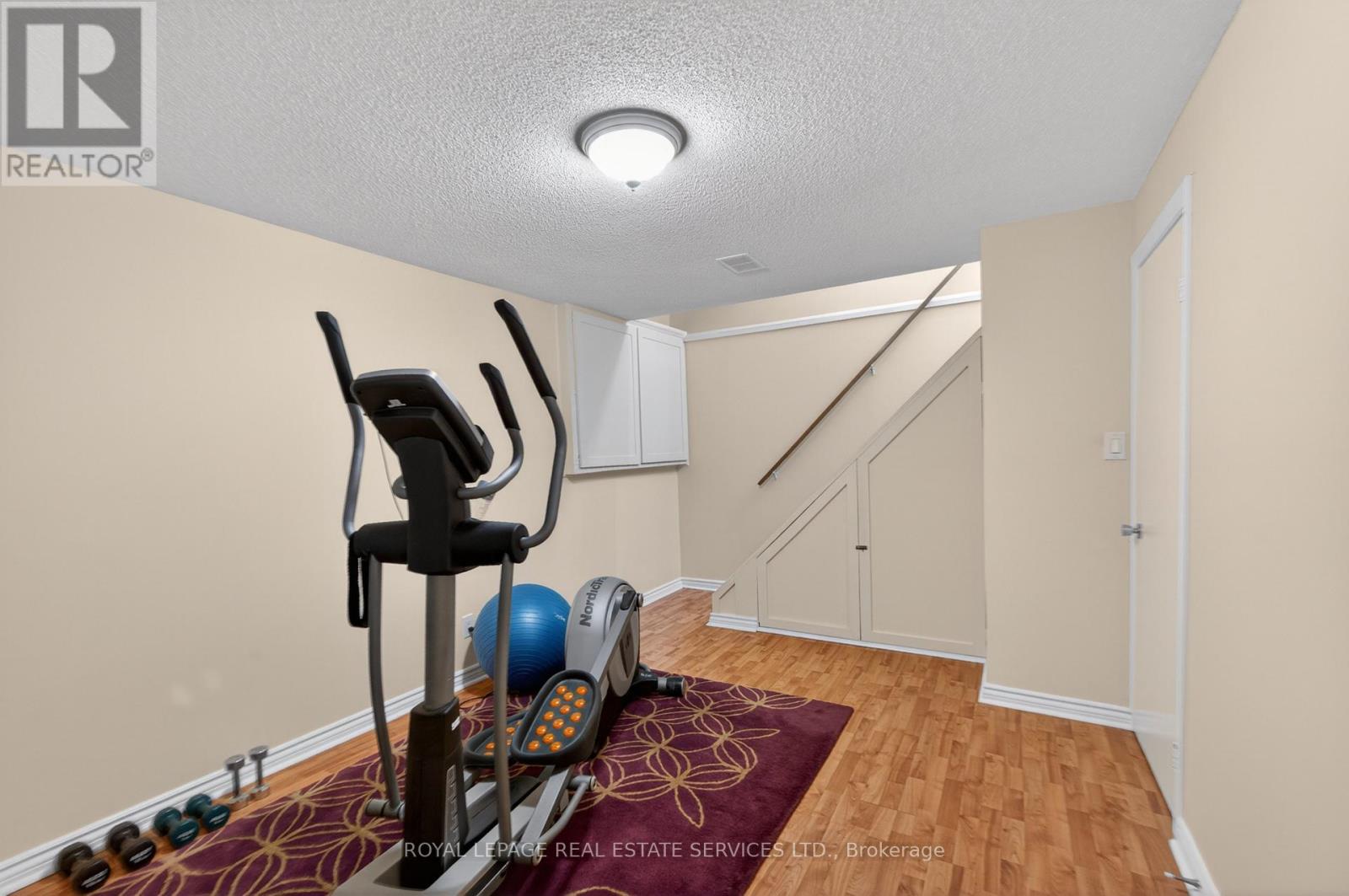 141 Oakdale Drive, Oakville, Ontario  L6H 1J4 - Photo 34 - W12983852