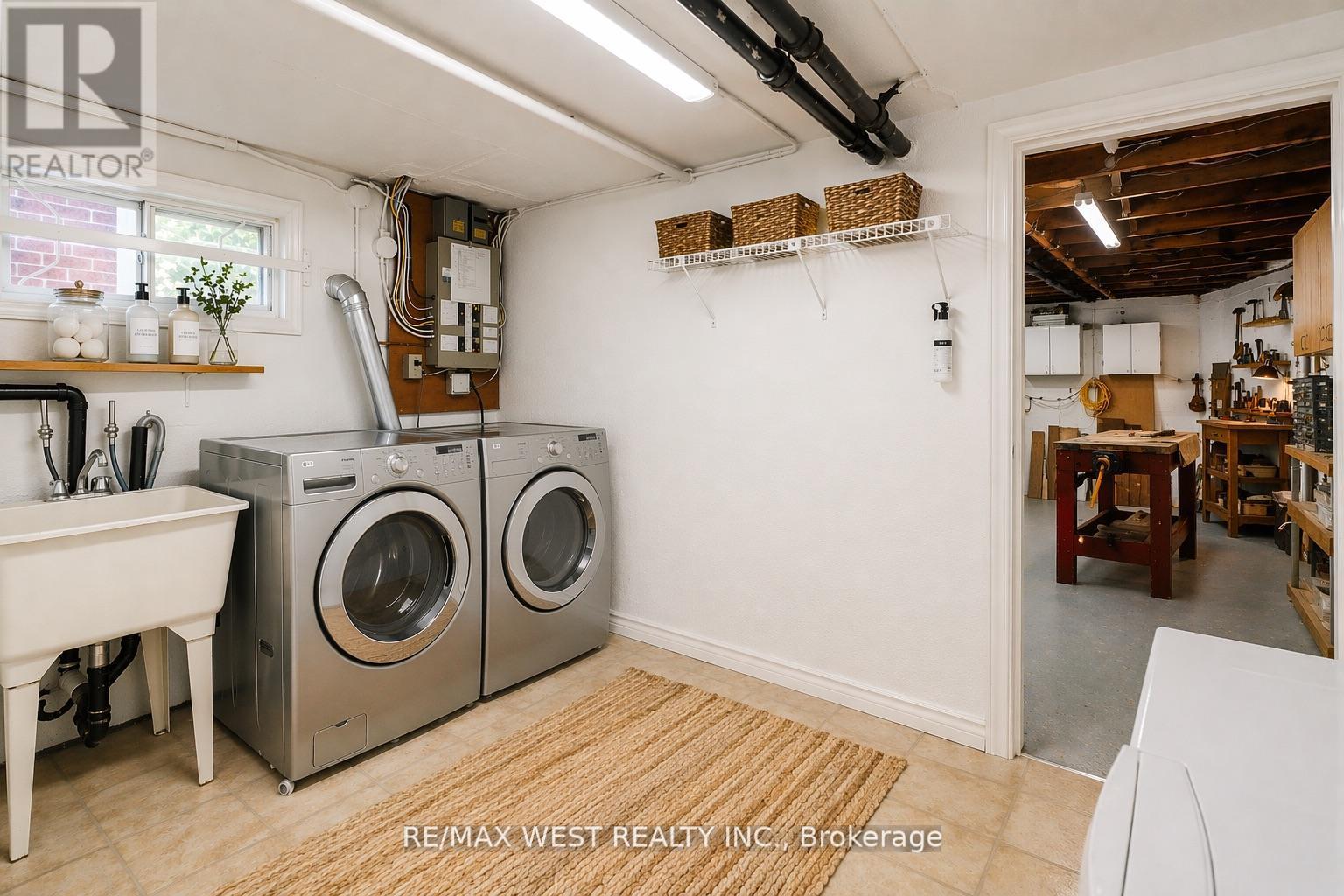 3 Glenroy Avenue, Toronto, Ontario  M8Y 2L9 - Photo 18 - W13006004