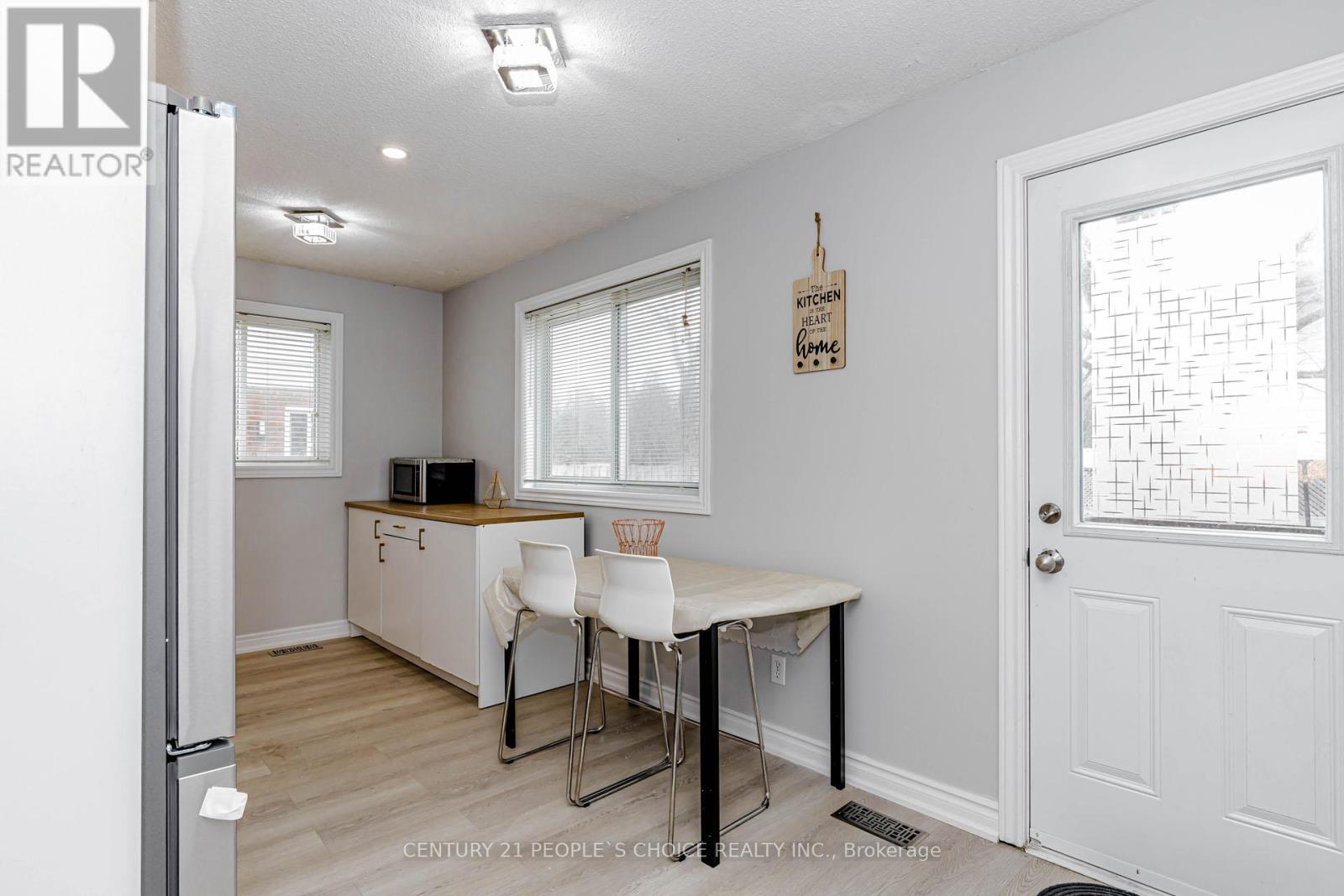 570b Glen Forrest Boulevard, Waterloo, Ontario  N2L 4J5 - Photo 11 - X13004032