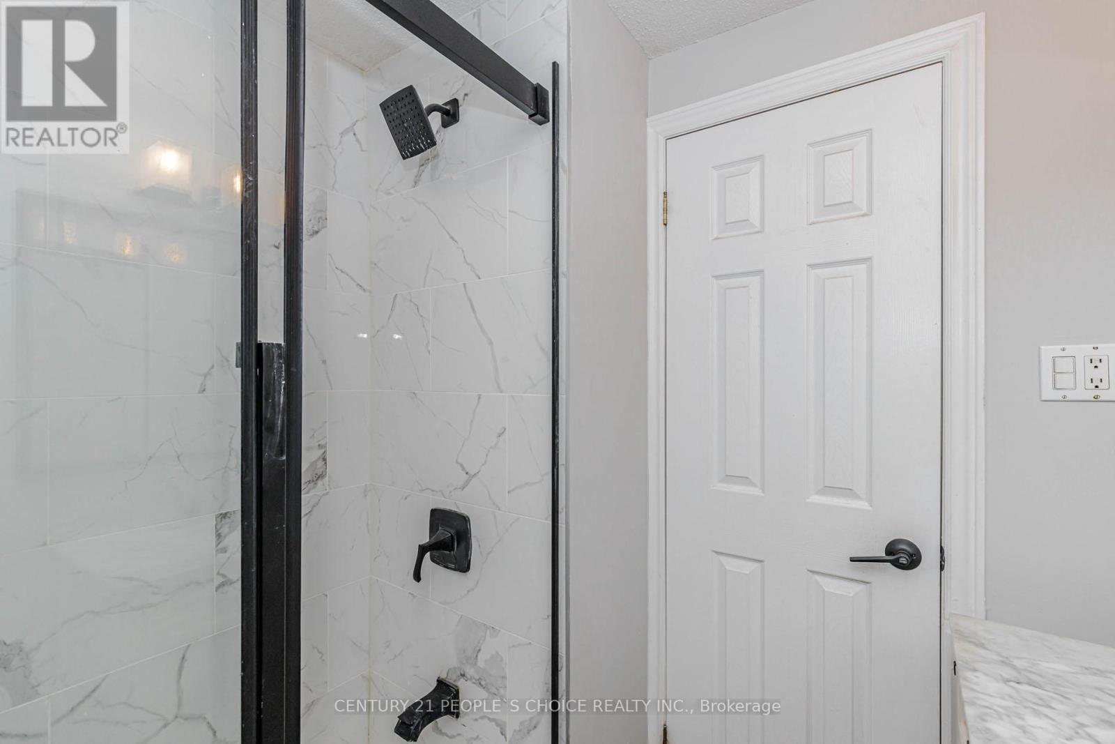 570b Glen Forrest Boulevard, Waterloo, Ontario  N2L 4J5 - Photo 29 - X13004032