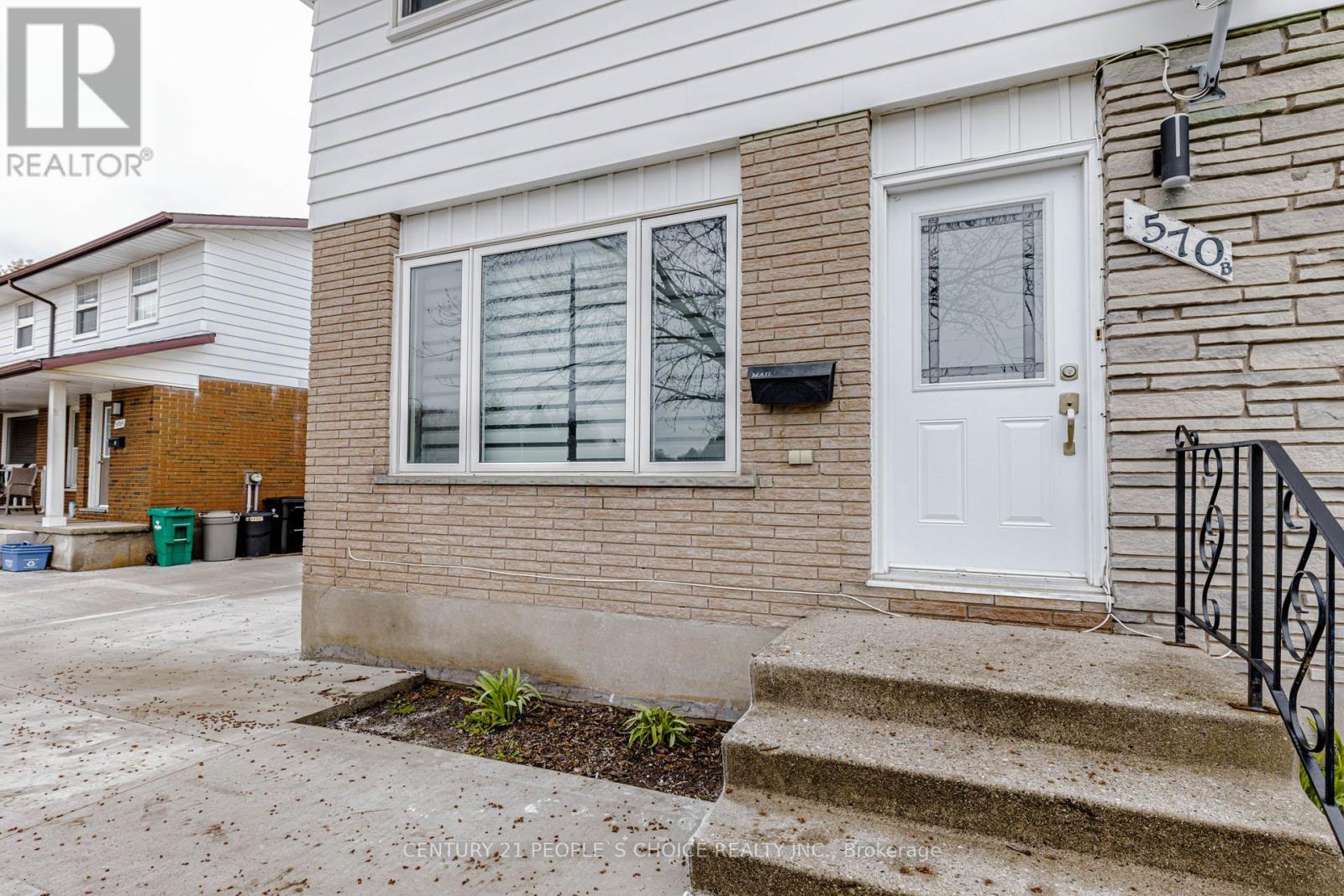 570b Glen Forrest Boulevard, Waterloo, Ontario  N2L 4J5 - Photo 3 - X13004032