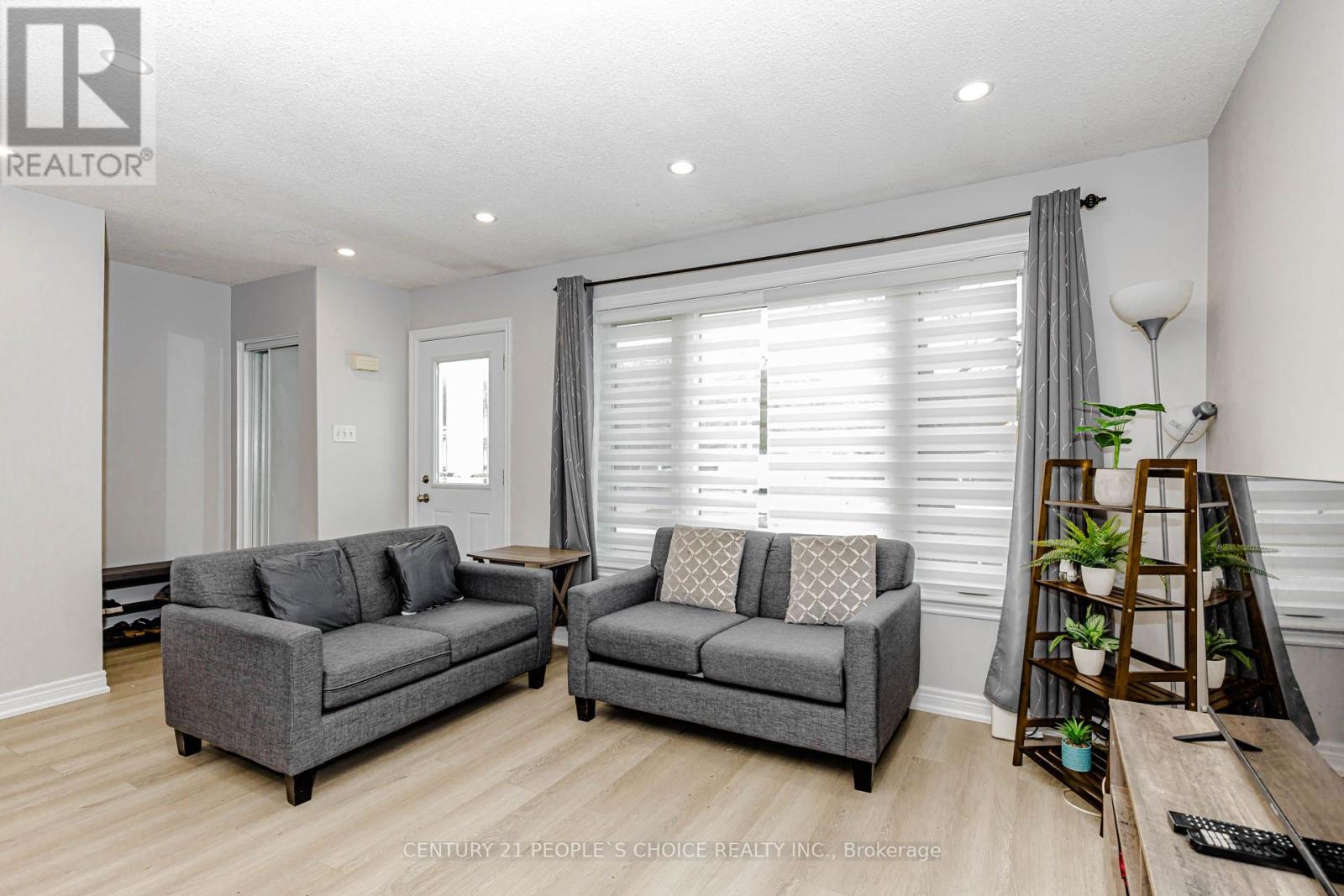 570b Glen Forrest Boulevard, Waterloo, Ontario  N2L 4J5 - Photo 7 - X13004032