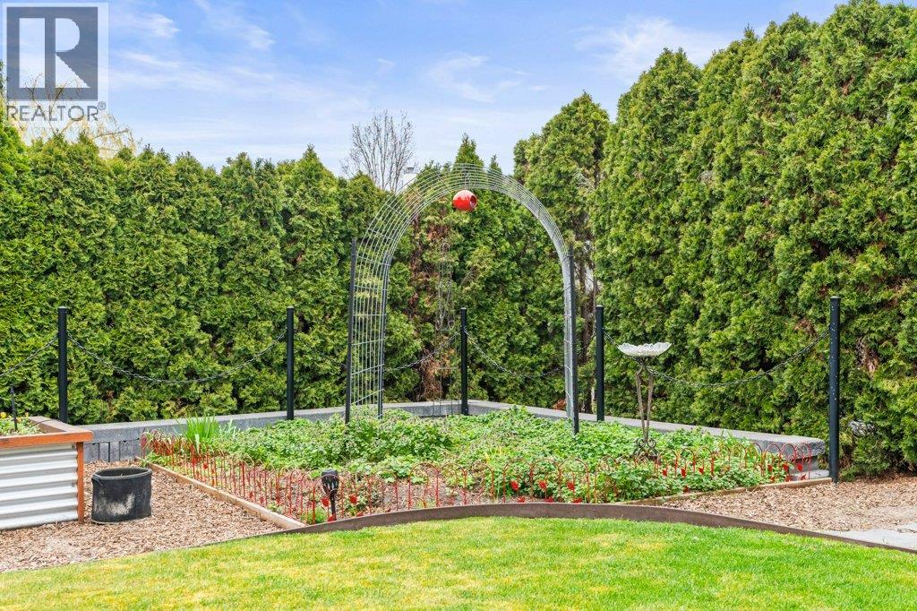 1784 Highland Drive N, Kelowna, British Columbia  V1Y 4L2 - Photo 40 - 10383158