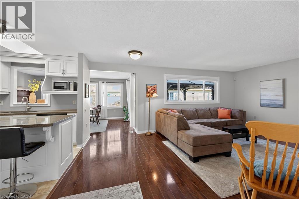 232 Silverbirch Boulevard, Hamilton, Ontario  L0R 1W0 - Photo 6 - 40821535