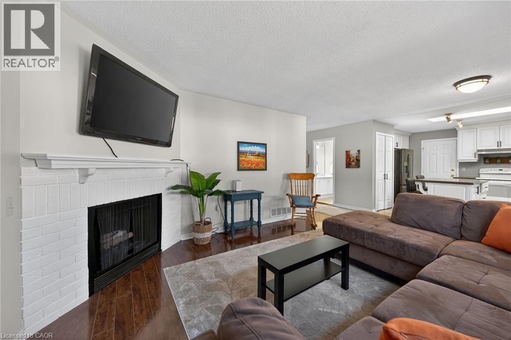 232 Silverbirch Boulevard, Hamilton, Ontario  L0R 1W0 - Photo 9 - 40821535