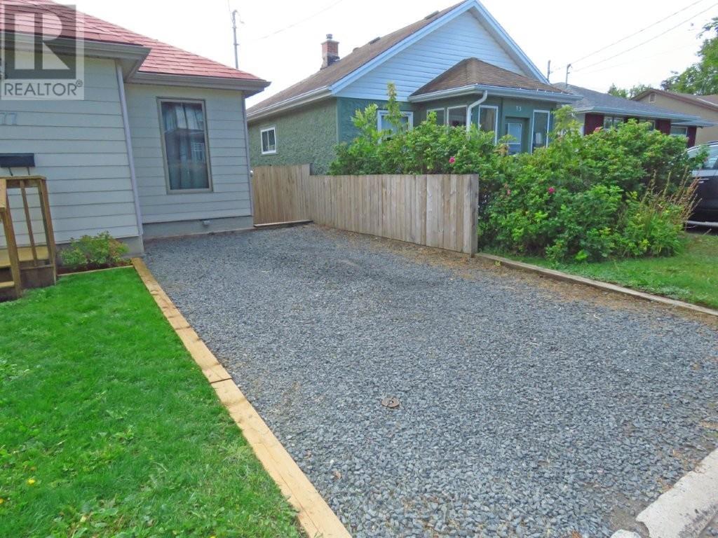 77 Prospect Ave, Thunder Bay, Ontario  P7A 5L1 - Photo 3 - TB2600647