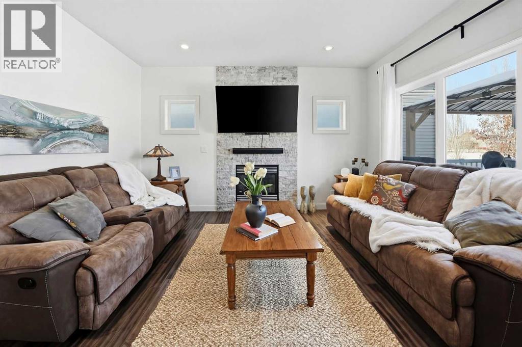 118 Viscount Drive, Red Deer, Alberta  T4R 0M6 - Photo 7 - A2297291