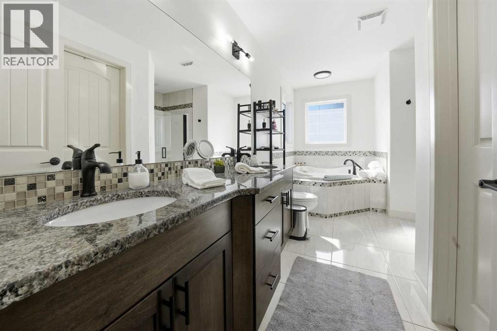 118 Viscount Drive, Red Deer, Alberta  T4R 0M6 - Photo 19 - A2297291