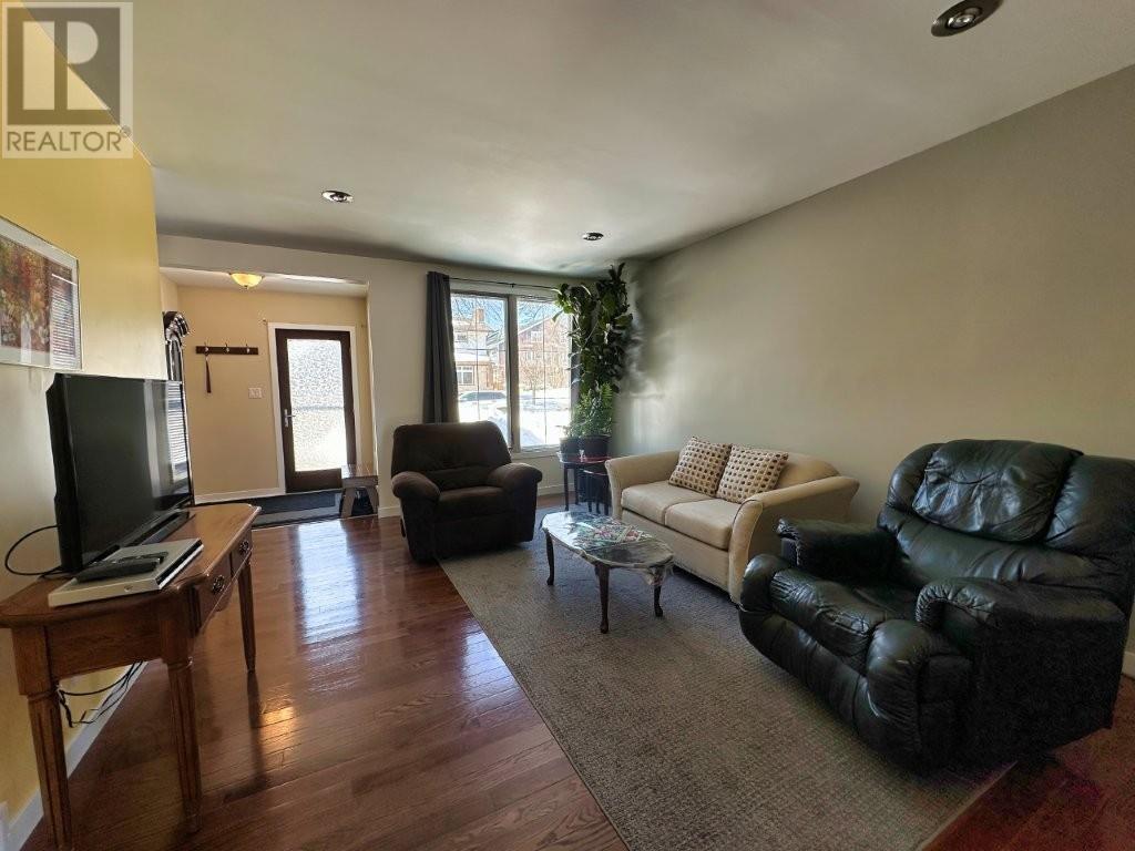 77 Prospect Ave, Thunder Bay, Ontario  P7A 5L1 - Photo 7 - TB2600647