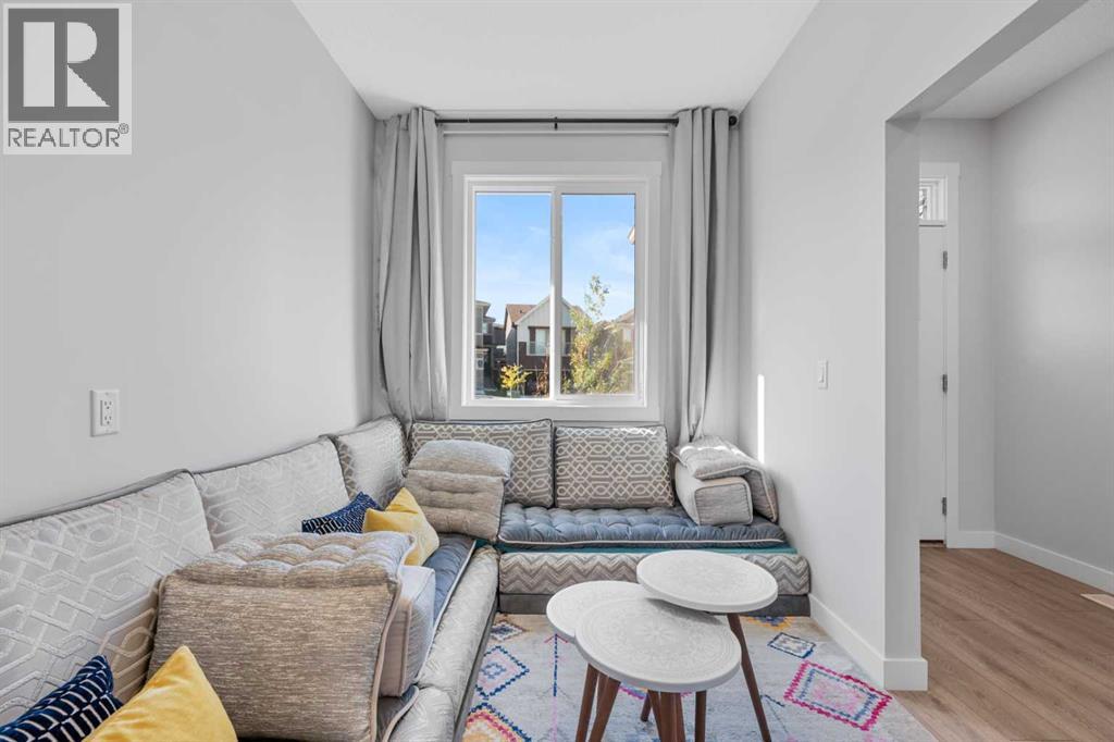 571 Livingston Way NE, Calgary, Alberta  T3P 0V9 - Photo 15 - A2286725