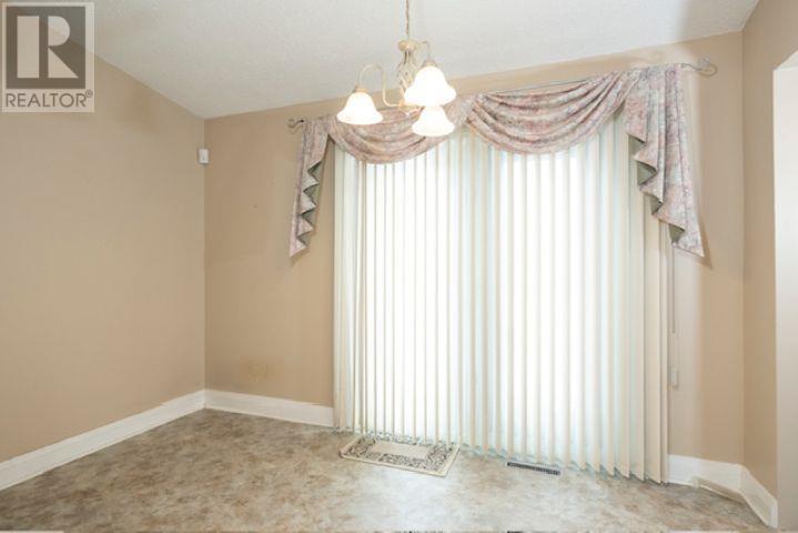 327 Brunswick Street S, Thunder Bay, Ontario  P7E 1W7 - Photo 9 - TB2600720