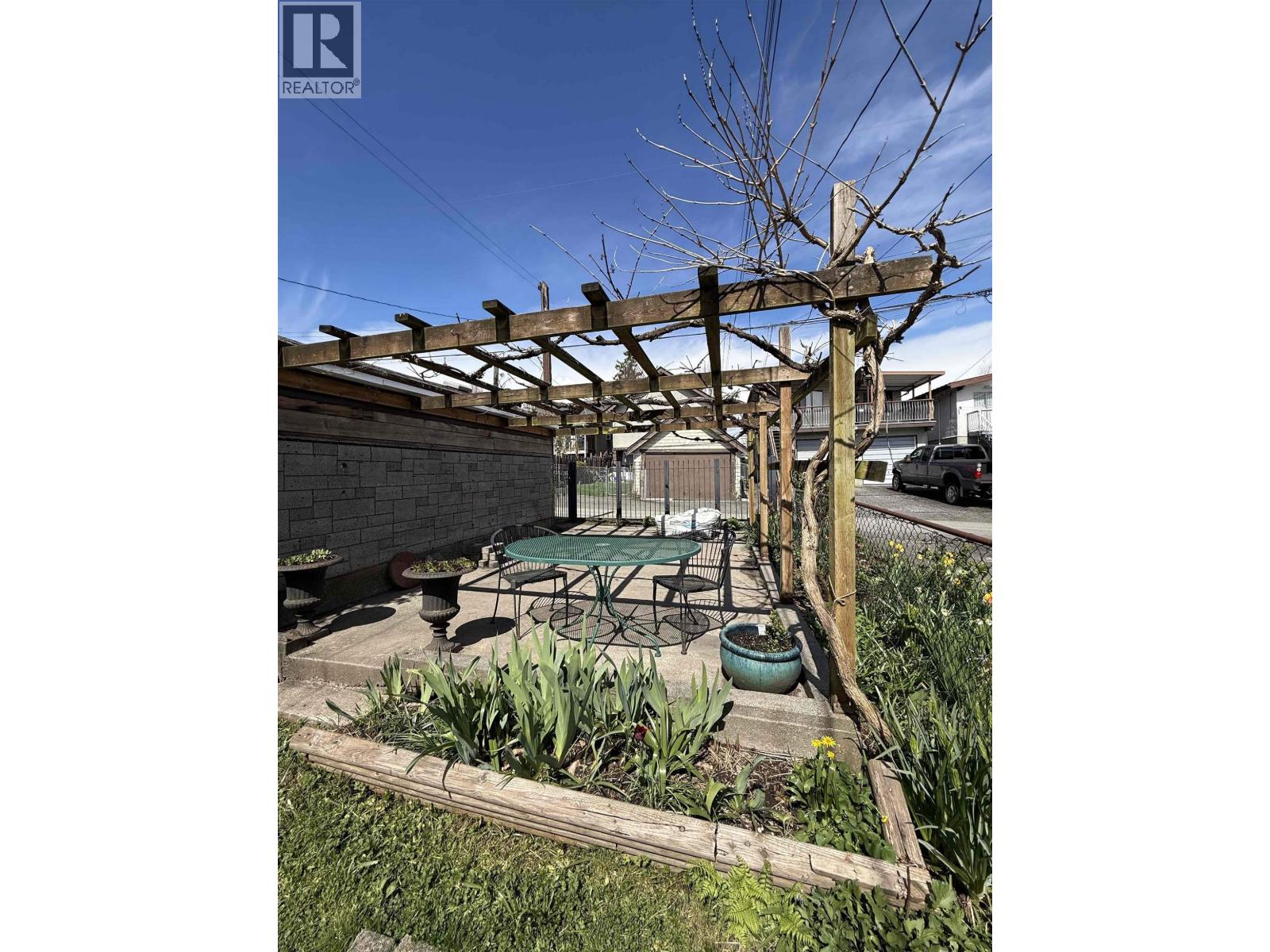 2867 E Georgia Street, Vancouver, British Columbia  V5K 2K3 - Photo 38 - R3092582