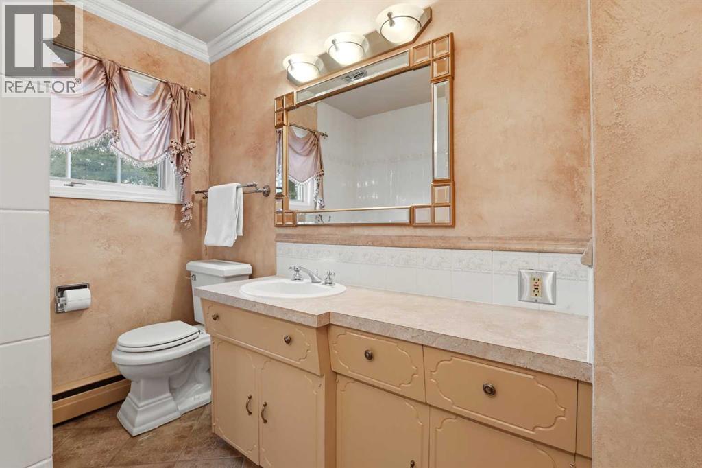 3919 43 Avenue, Red Deer, Alberta  T4N 3B8 - Photo 13 - A2302120