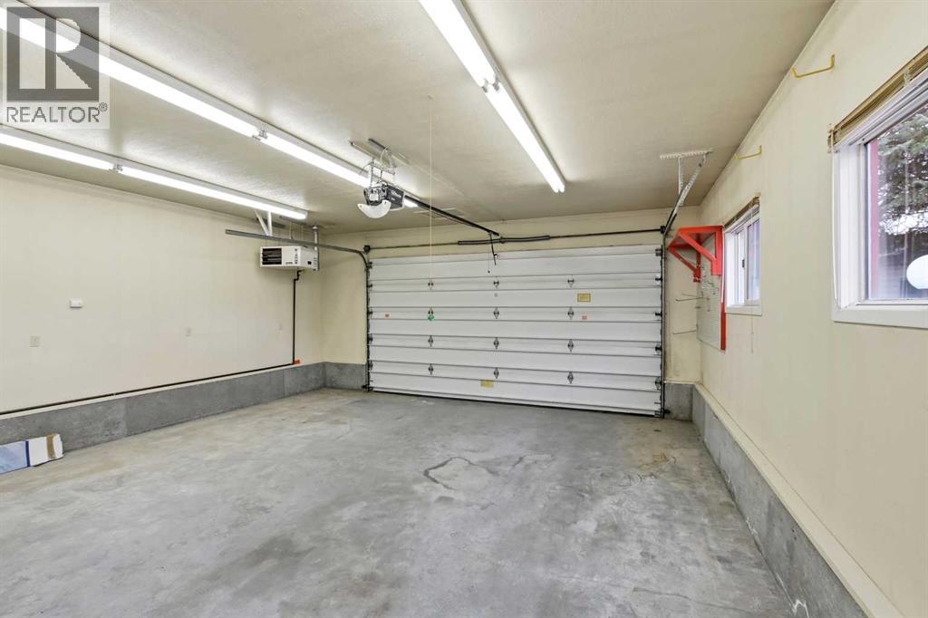 3919 43 Avenue, Red Deer, Alberta  T4N 3B8 - Photo 25 - A2302120