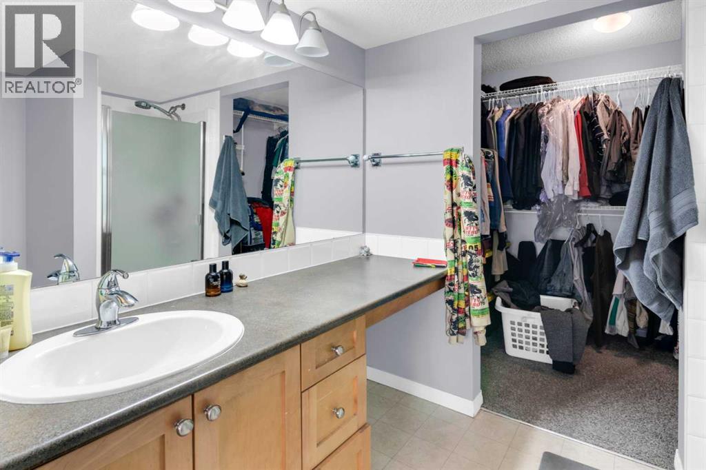 203, 345 Rocky Vista Park NW, Calgary, Alberta  T3G 5K6 - Photo 18 - A2292690