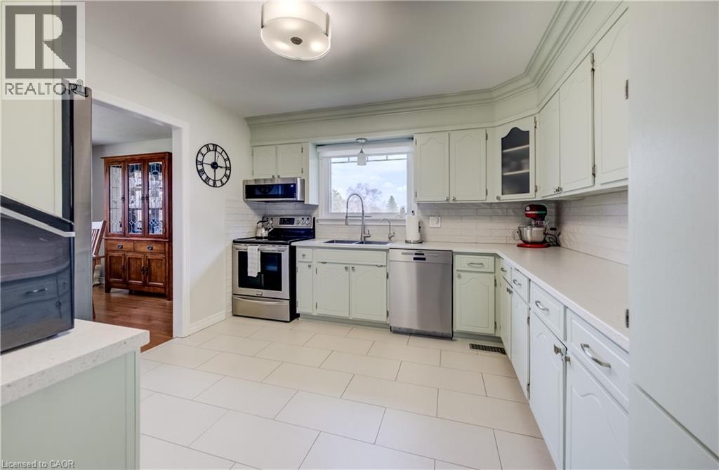 4 Ronald Road, Cambridge, Ontario  N1S 4N1 - Photo 9 - 40821590