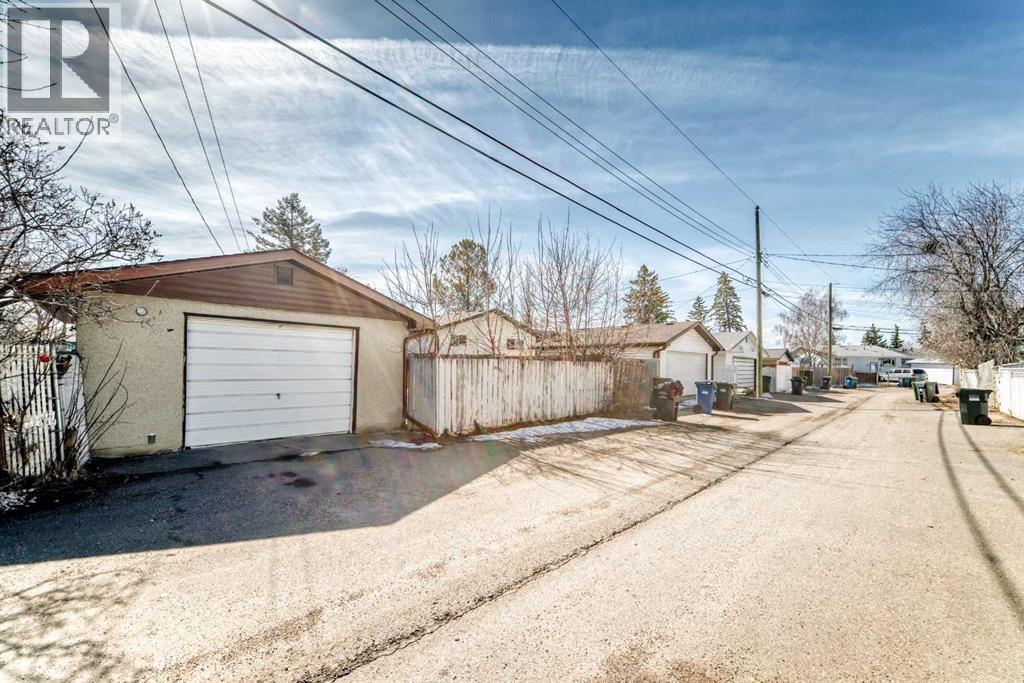 3772 Dover Ridge Drive SE, Calgary, Alberta  T2B 2C9 - Photo 38 - A2300186