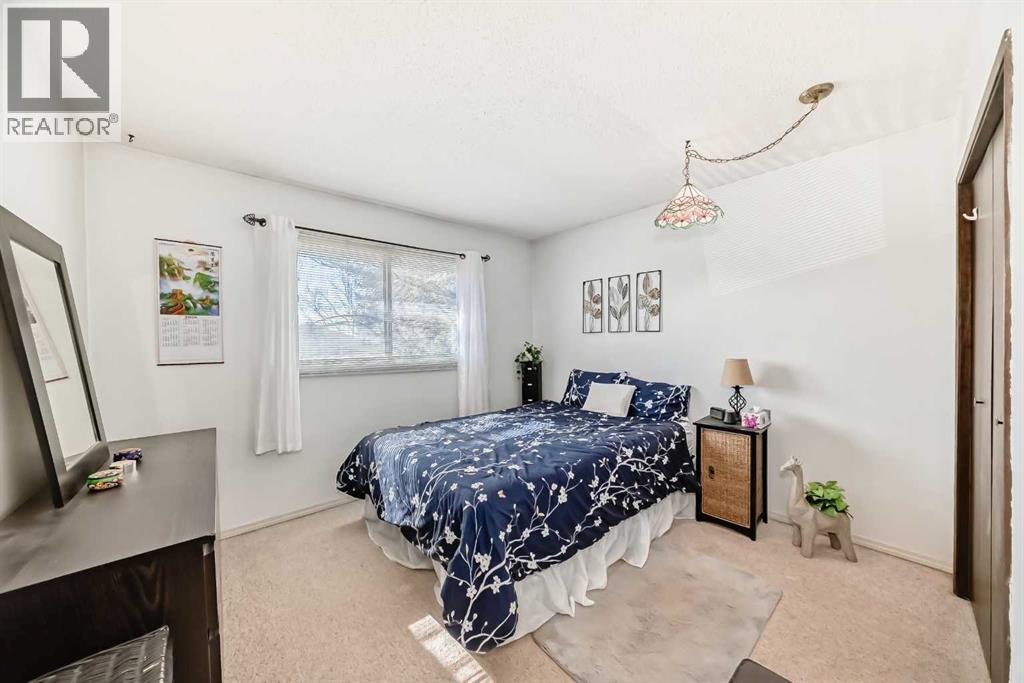 3772 Dover Ridge Drive SE, Calgary, Alberta  T2B 2C9 - Photo 14 - A2300186