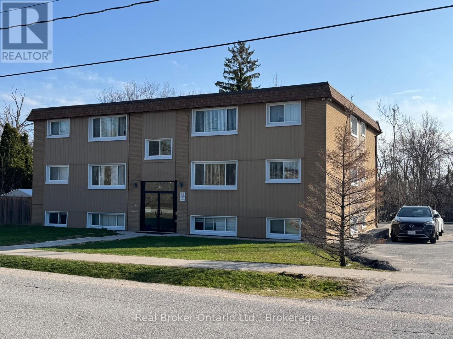 10 - 316 PETER STREET N, Orillia, Ontario