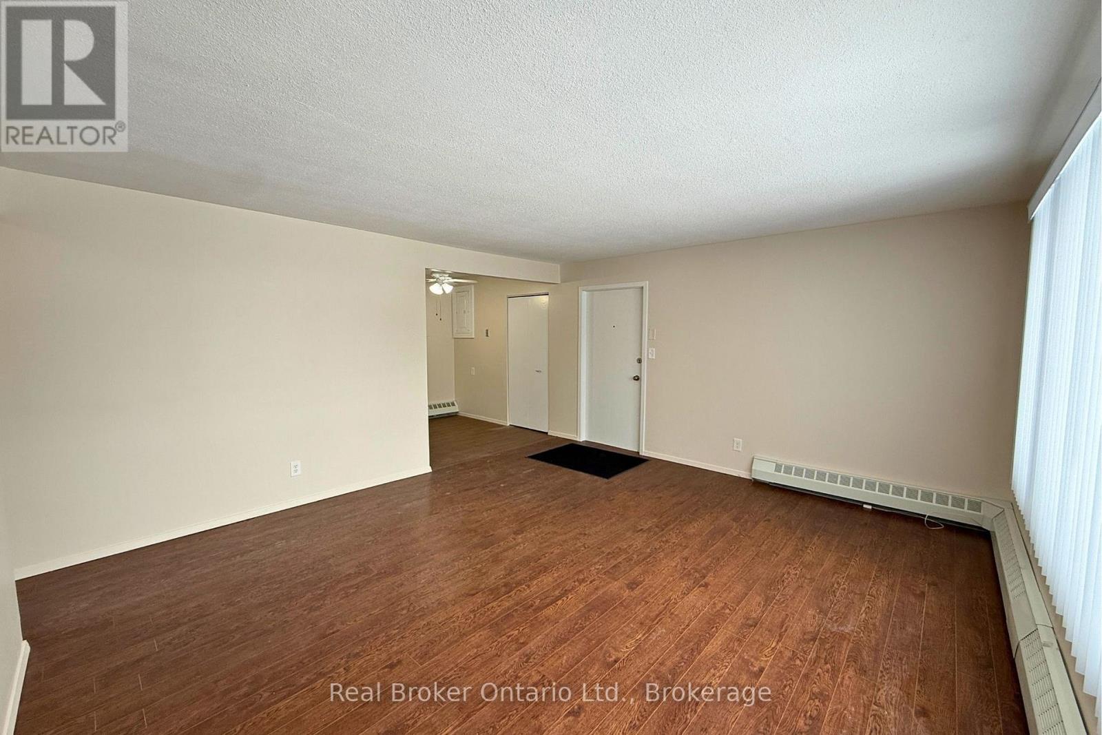 8 - 301 West Street N, Orillia, Ontario  L3V 5E1 - Photo 4 - S12893060