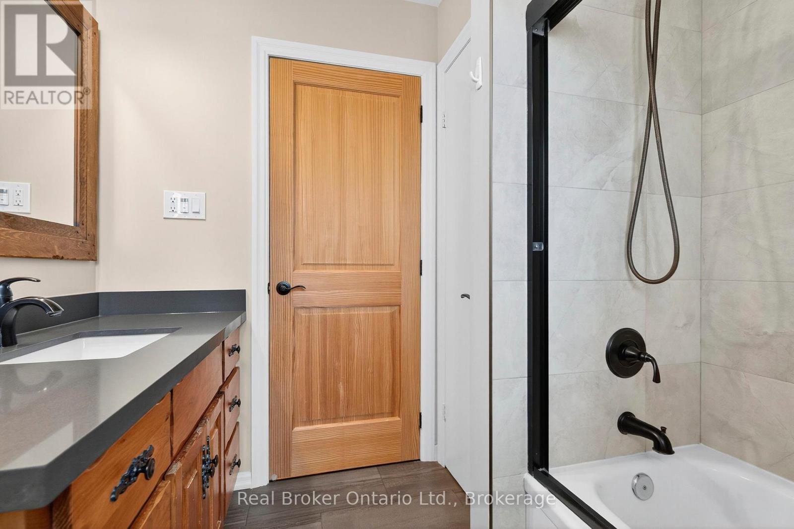 Lorem Ipsum Dolor Sit Am, Tiny, Ontario  L0L  - Photo 24 - DEMO29493361