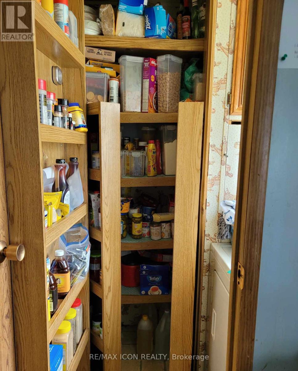 34 - 9839 Lakeshore Road, Lambton Shores, Ontario  N0M 1T0 - Photo 10 - X12200747