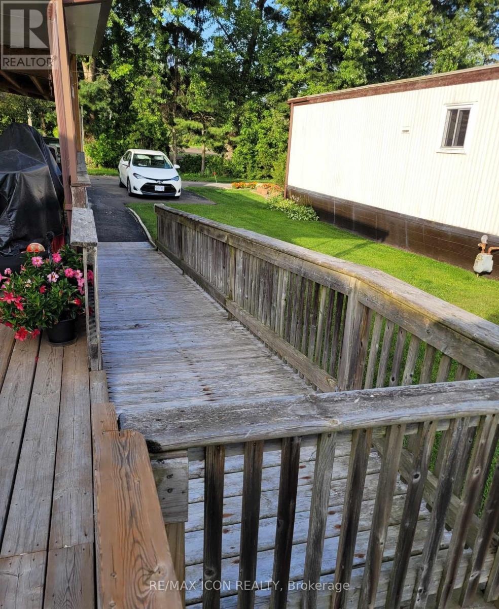 34 - 9839 Lakeshore Road, Lambton Shores, Ontario  N0M 1T0 - Photo 17 - X12200747