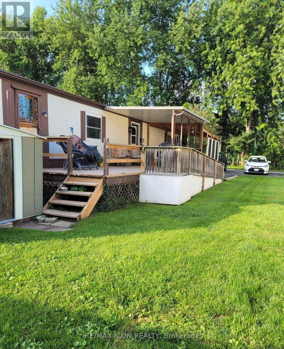 34 - 9839 Lakeshore Road, Lambton Shores, Ontario  N0M 1T0 - Photo 18 - X12200747