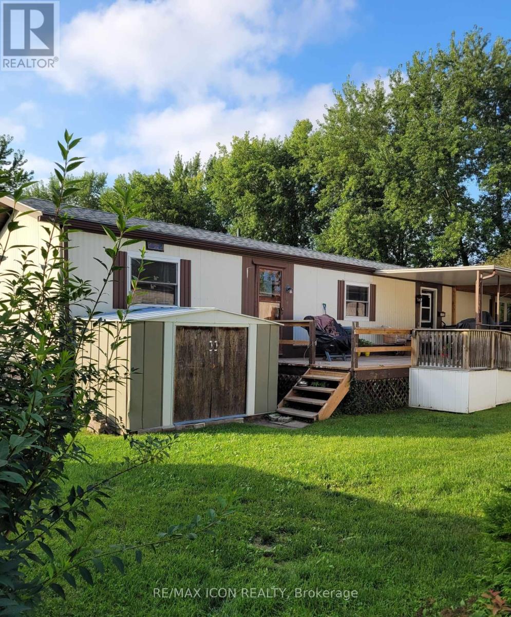 34 - 9839 Lakeshore Road, Lambton Shores, Ontario  N0M 1T0 - Photo 19 - X12200747