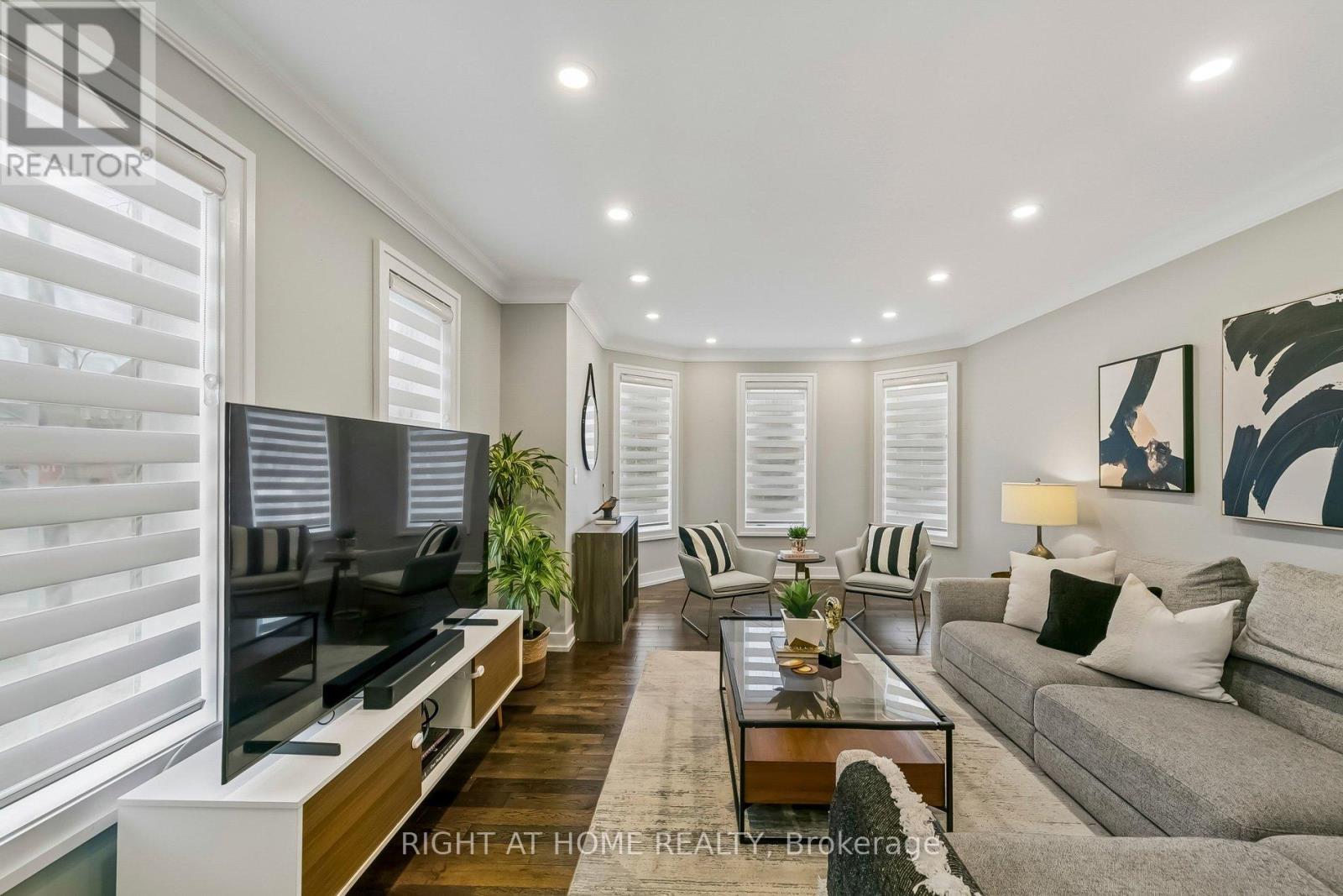 23 COATES DRIVE, Milton, Ontario