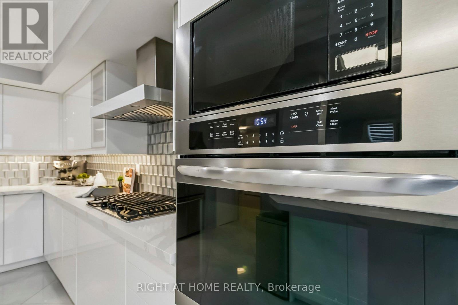 23 Coates Drive, Milton (De Dempsey), Ontario  L9T 5R4 - Photo 19 - W12955694