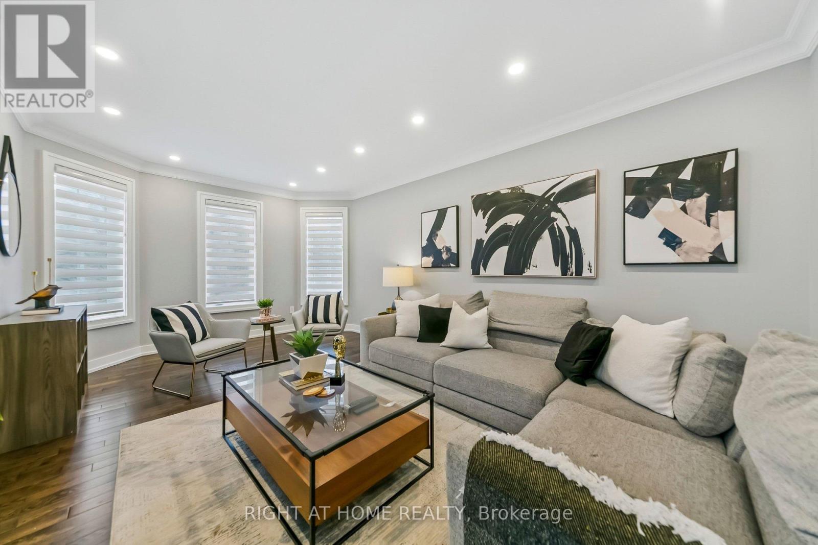 23 Coates Drive, Milton (De Dempsey), Ontario  L9T 5R4 - Photo 3 - W12955694