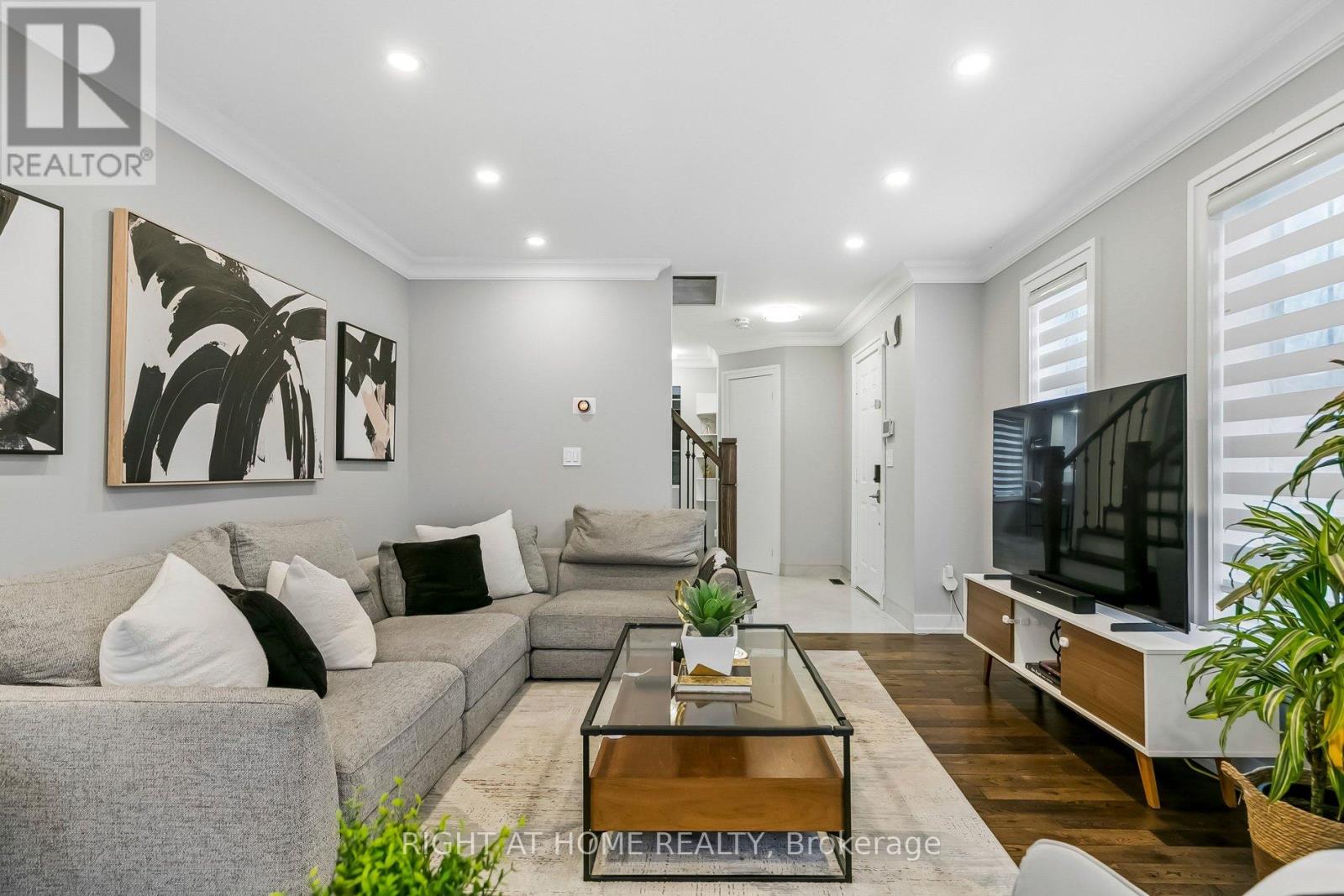 23 Coates Drive, Milton (De Dempsey), Ontario  L9T 5R4 - Photo 5 - W12955694