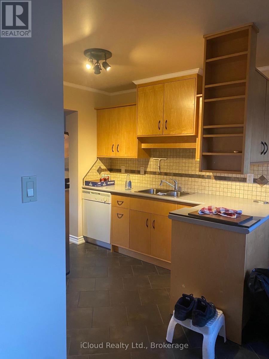 62 - 81 Hansen Road, Brampton, Ontario  L6V 3C7 - Photo 10 - W12682698