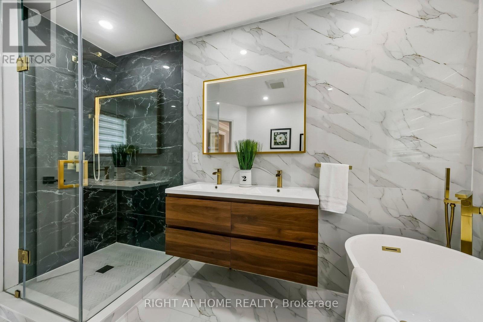 23 Coates Drive, Milton (De Dempsey), Ontario  L9T 5R4 - Photo 30 - W12955694