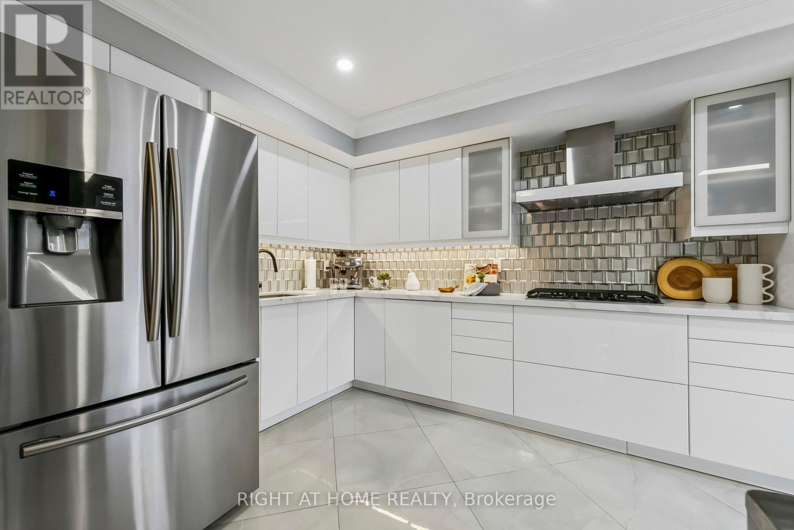 23 Coates Drive, Milton (De Dempsey), Ontario  L9T 5R4 - Photo 15 - W12955694