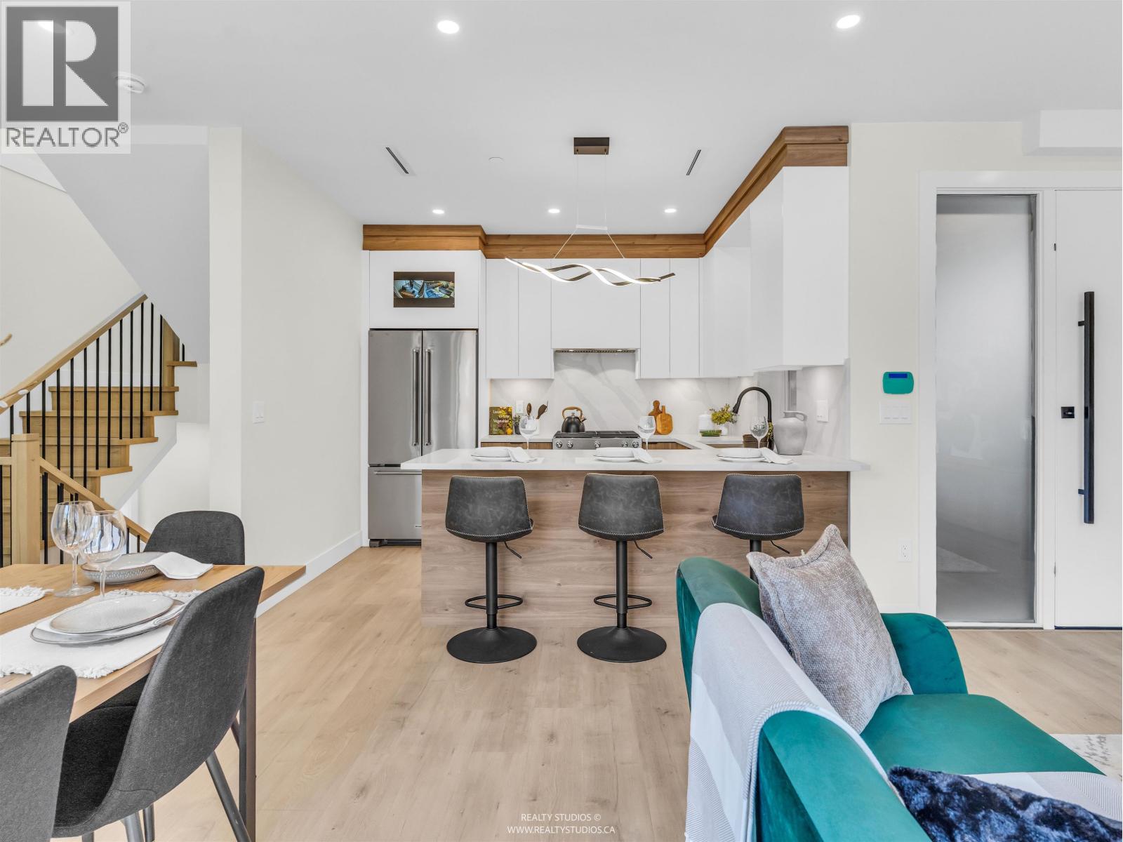 2 5221 Clarendon Street, Vancouver, British Columbia  V5R 3J7 - Photo 5 - R3112337