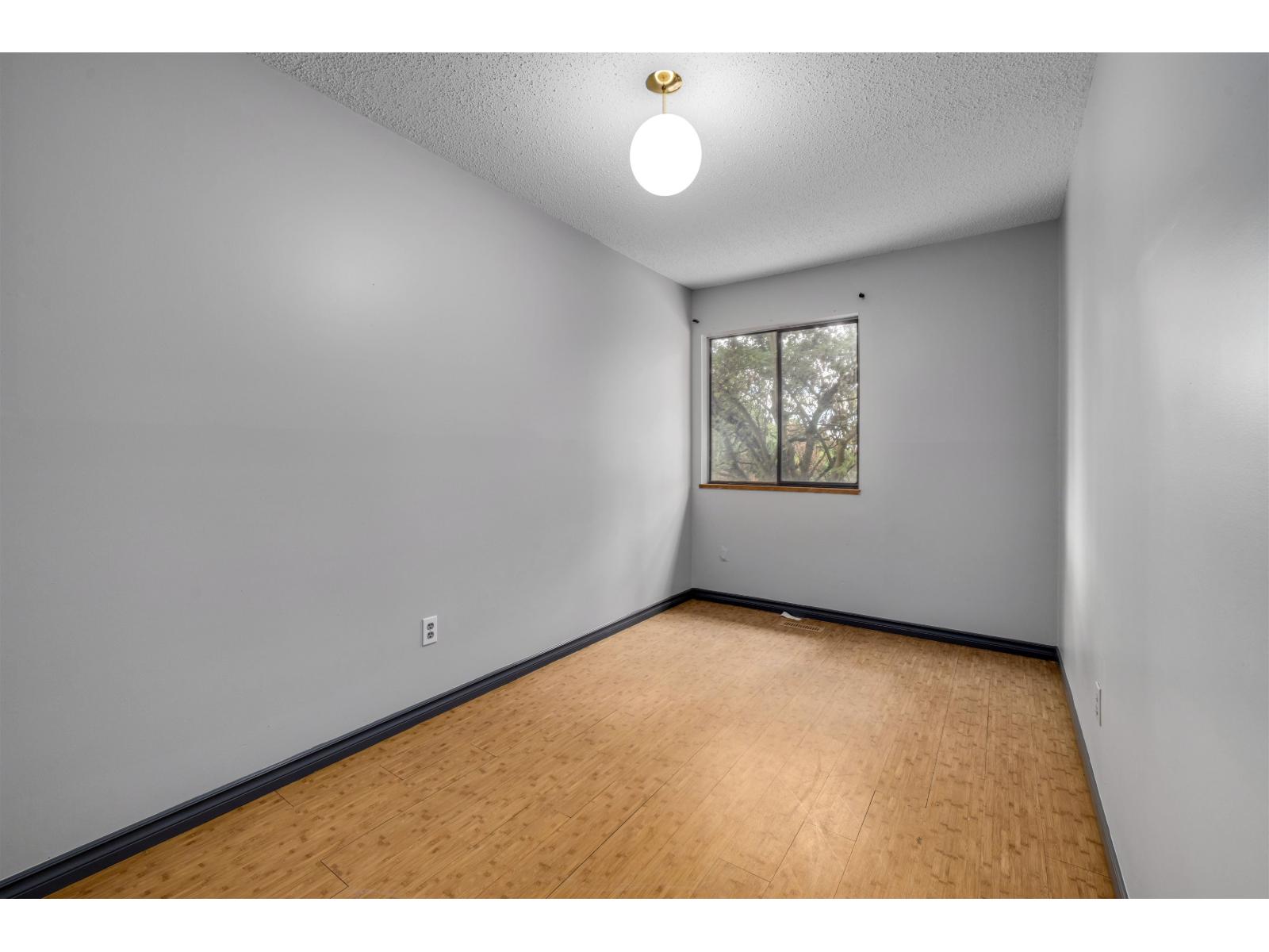 18208 21a Avenue, Surrey, British Columbia  V3Z 9W2 - Photo 13 - R3103771