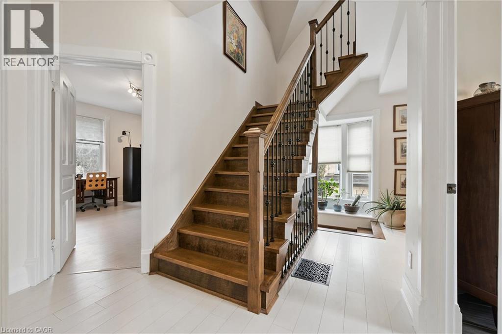 15 Samuel Street, Kitchener, Ontario  N2H 1N9 - Photo 21 - 40821197