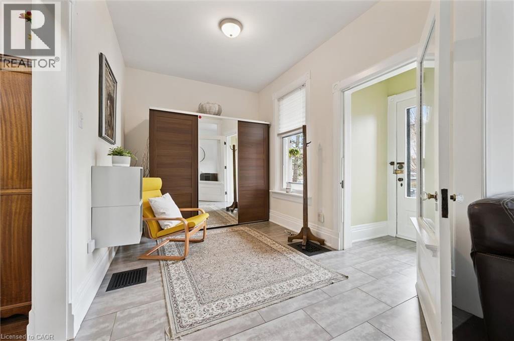 15 Samuel Street, Kitchener, Ontario  N2H 1N9 - Photo 6 - 40821197