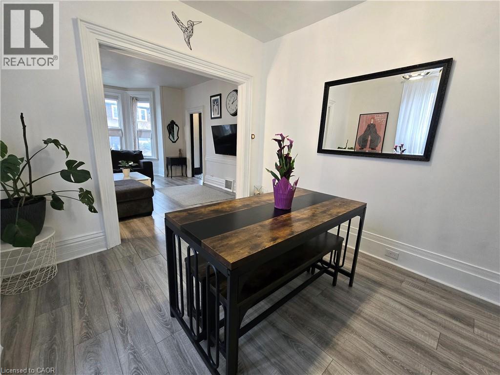 12 Pearl Street, Brantford, Ontario  N3T 3N4 - Photo 11 - 40821294