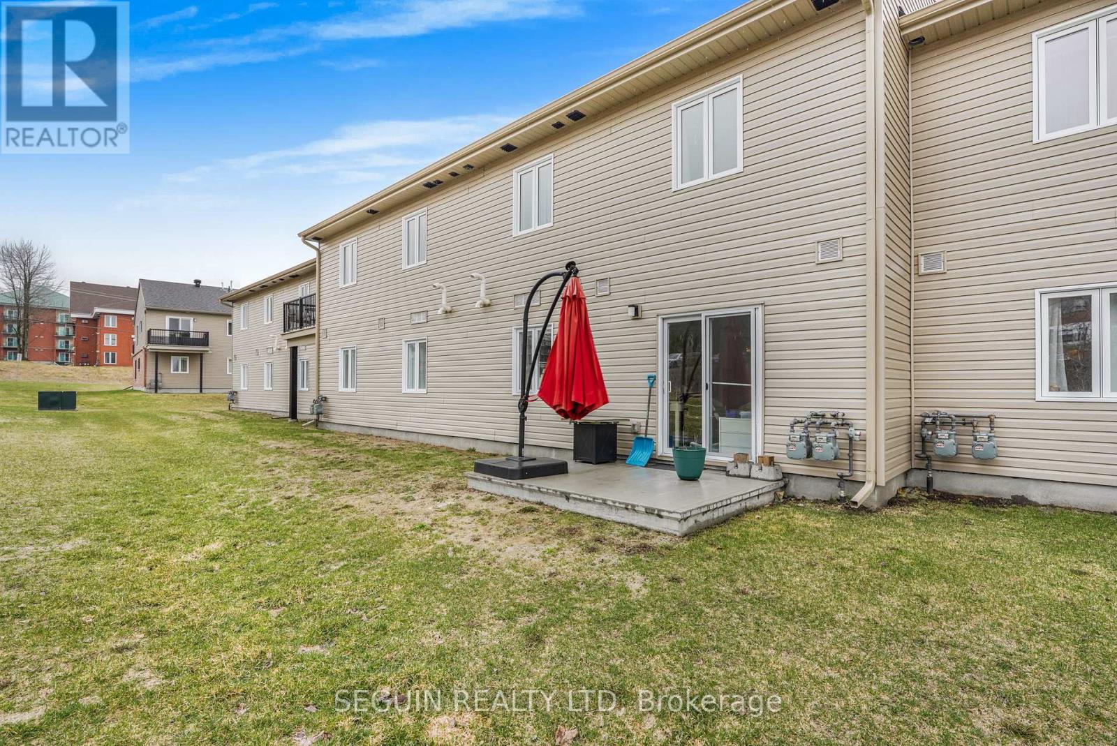 205 - 225 Spence Avenue, Hawkesbury, Ontario  K6A 0B5 - Photo 2 - X13008446