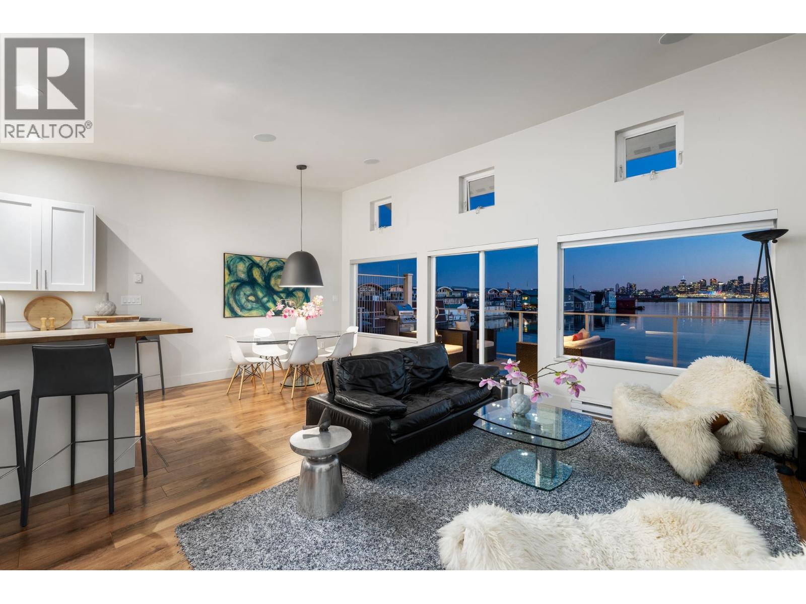 Frsl17 415 W Esplanade Avenue, North Vancouver, British Columbia  V7M 1A6 - Photo 34 - R3112350