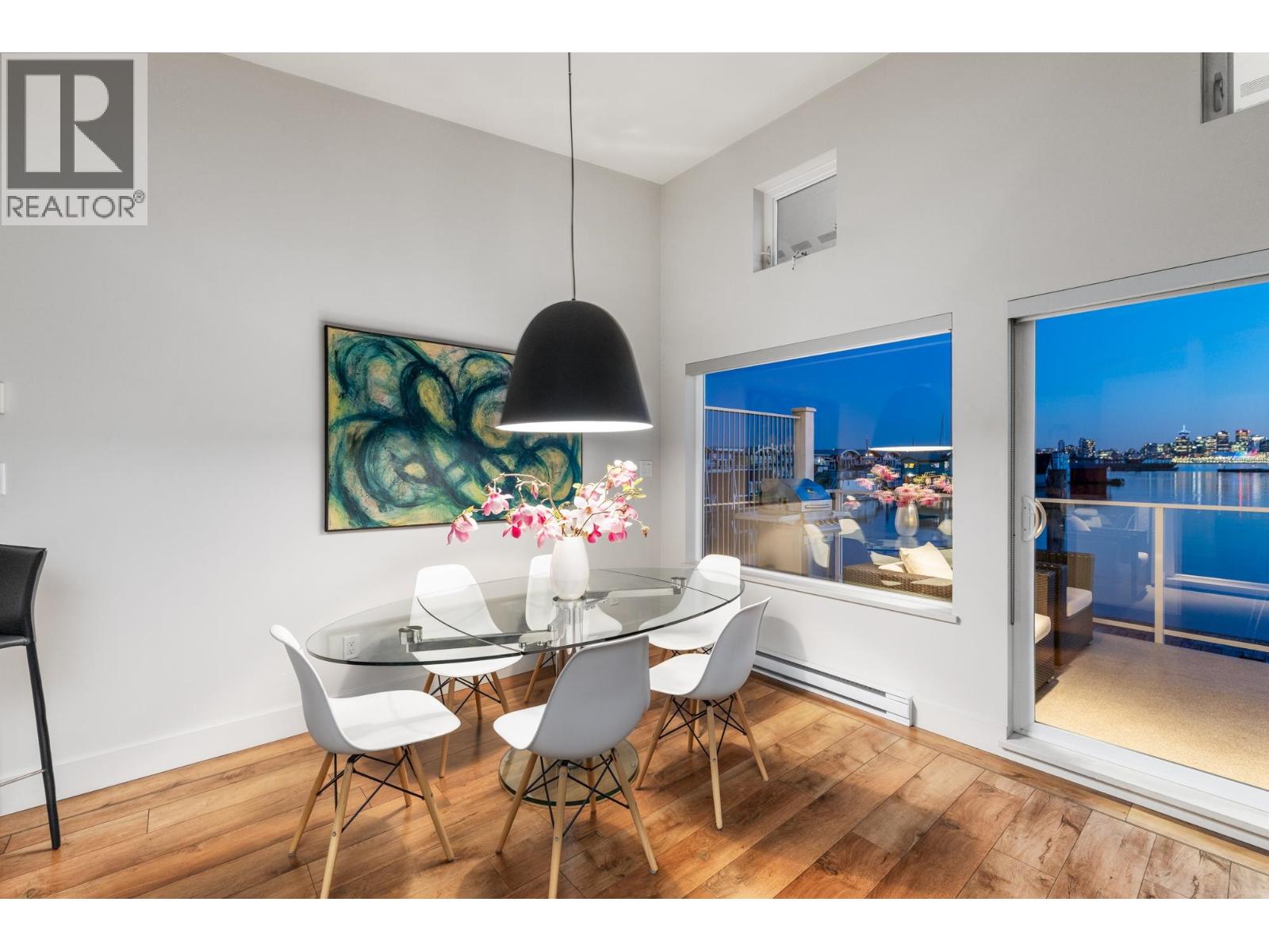 Frsl17 415 W Esplanade Avenue, North Vancouver, British Columbia  V7M 1A6 - Photo 37 - R3112350