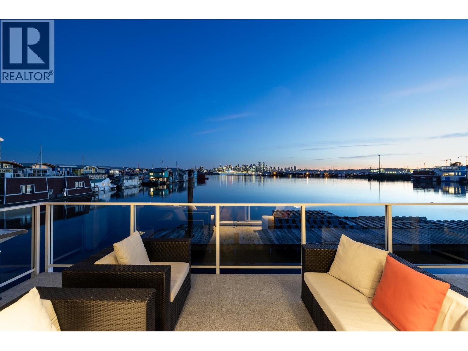 Frsl17 415 W Esplanade Avenue, North Vancouver, British Columbia  V7M 1A6 - Photo 38 - R3112350