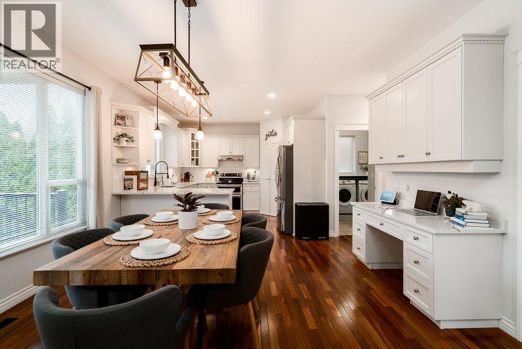 13333 Balsam Street, Maple Ridge, British Columbia  V4R 2W7 - Photo 2 - R3112358